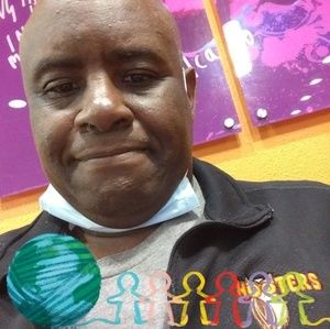 Meet your Posher, Kenneth